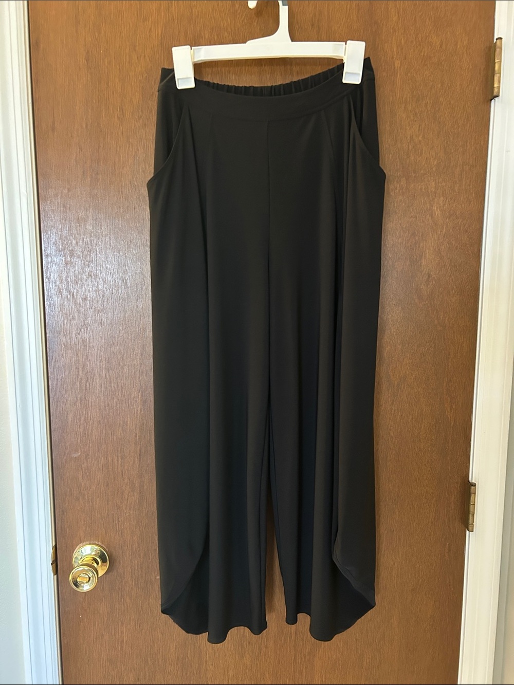 Black Wide-Leg Draped Hem Pull-On Pants